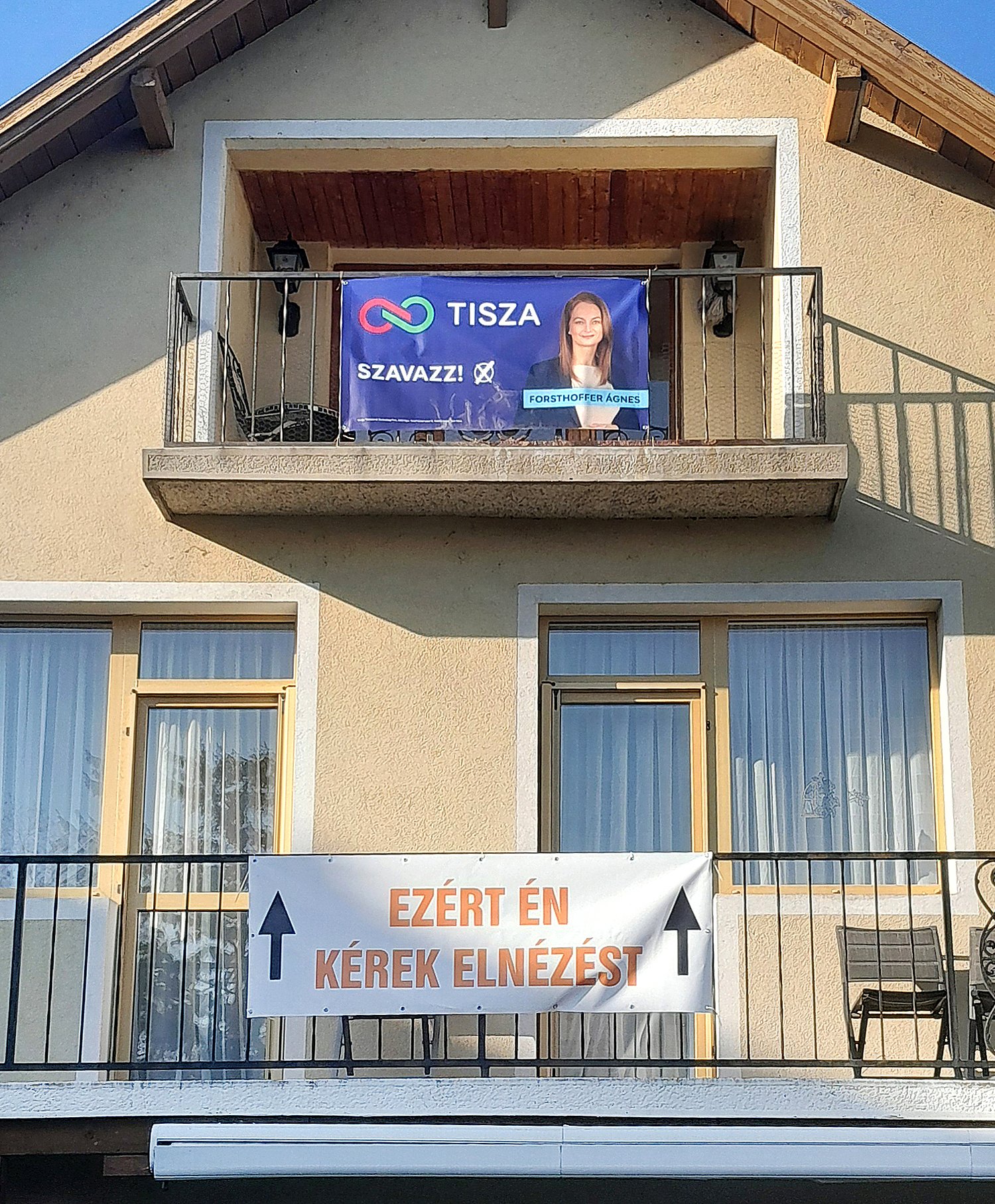 Malá plakátová válka dvou maďarských bratrů, ale všechno v dobrém