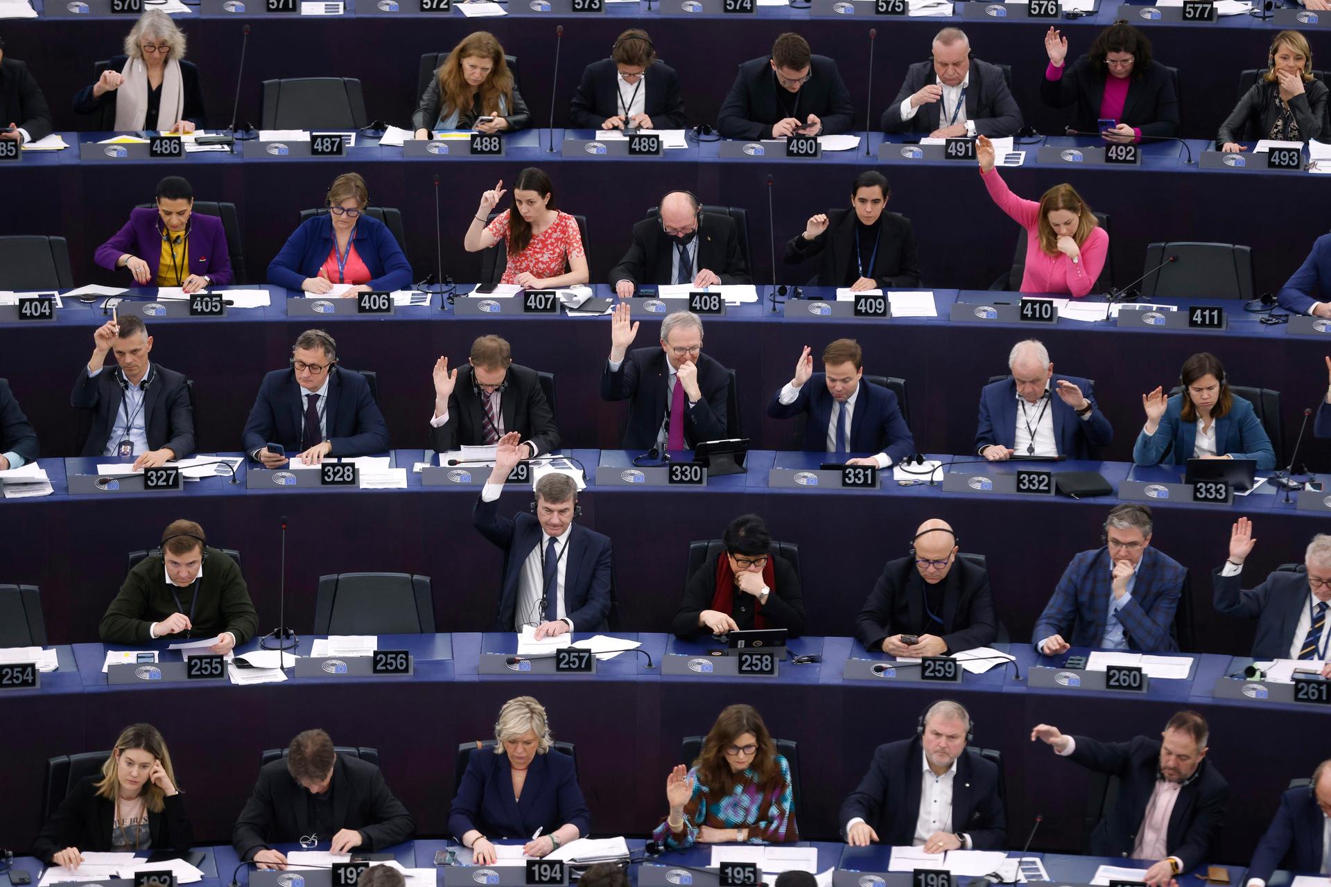 Mohou nová pravidla a odklad AI Actu přinést EU kýžený pokrok a konkurenceschopnost, o nichž mluví řada evropských politiků a firem?
Autor: ČTK / AP / Jean-Francois Badias