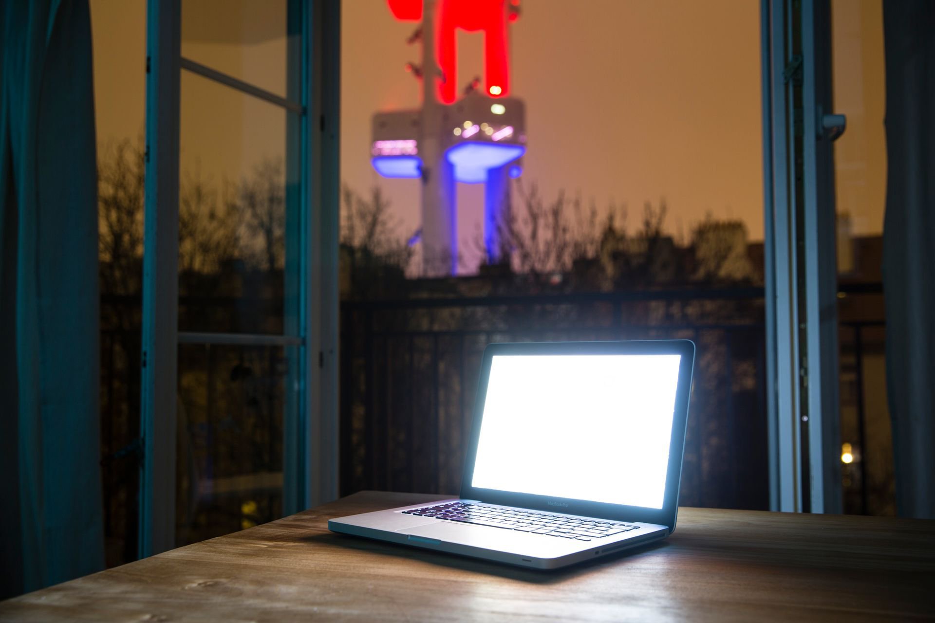 Ján Markoš: Napsala tento text AI? 