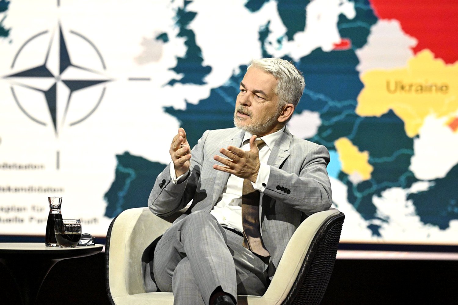 Carlo Masala (Politologe) 10/25 her Carlo Masala am 30. Oktober 2025 in Markus Lanz , ZDF (Aufzeichnung vom 29. Oktober