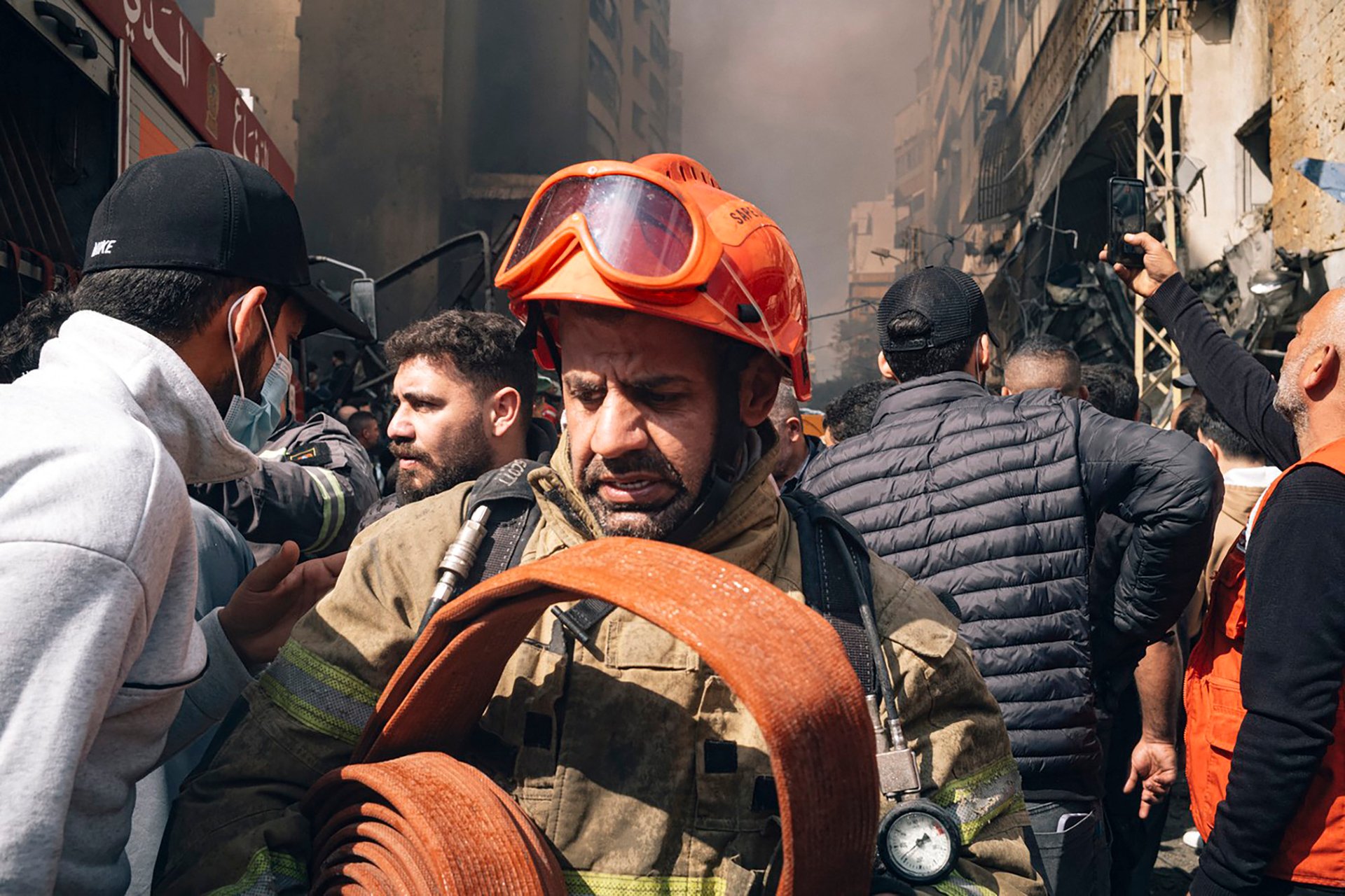 Před očekávaným příměřím ve válce, která začala 2. března, provedl Izrael dosud nejintenzivnější vlnu úderů na město Bejrút a po celé zemi. (8. dubna 2026, Bejrút)