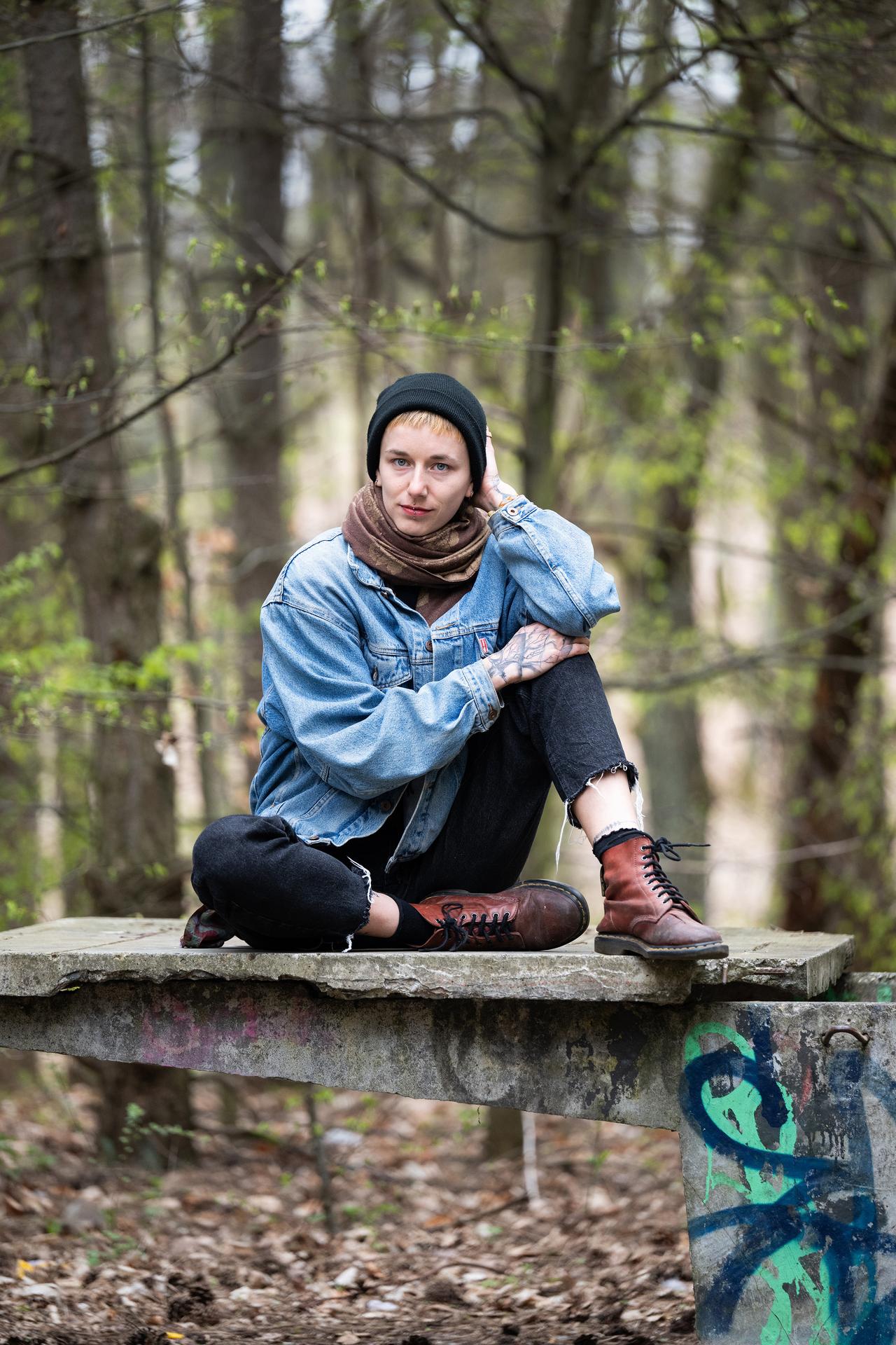 „O svém životě nemusím psát cíleně, ale stejně se v textech promítne.“ (Marie Škrdlíková) 