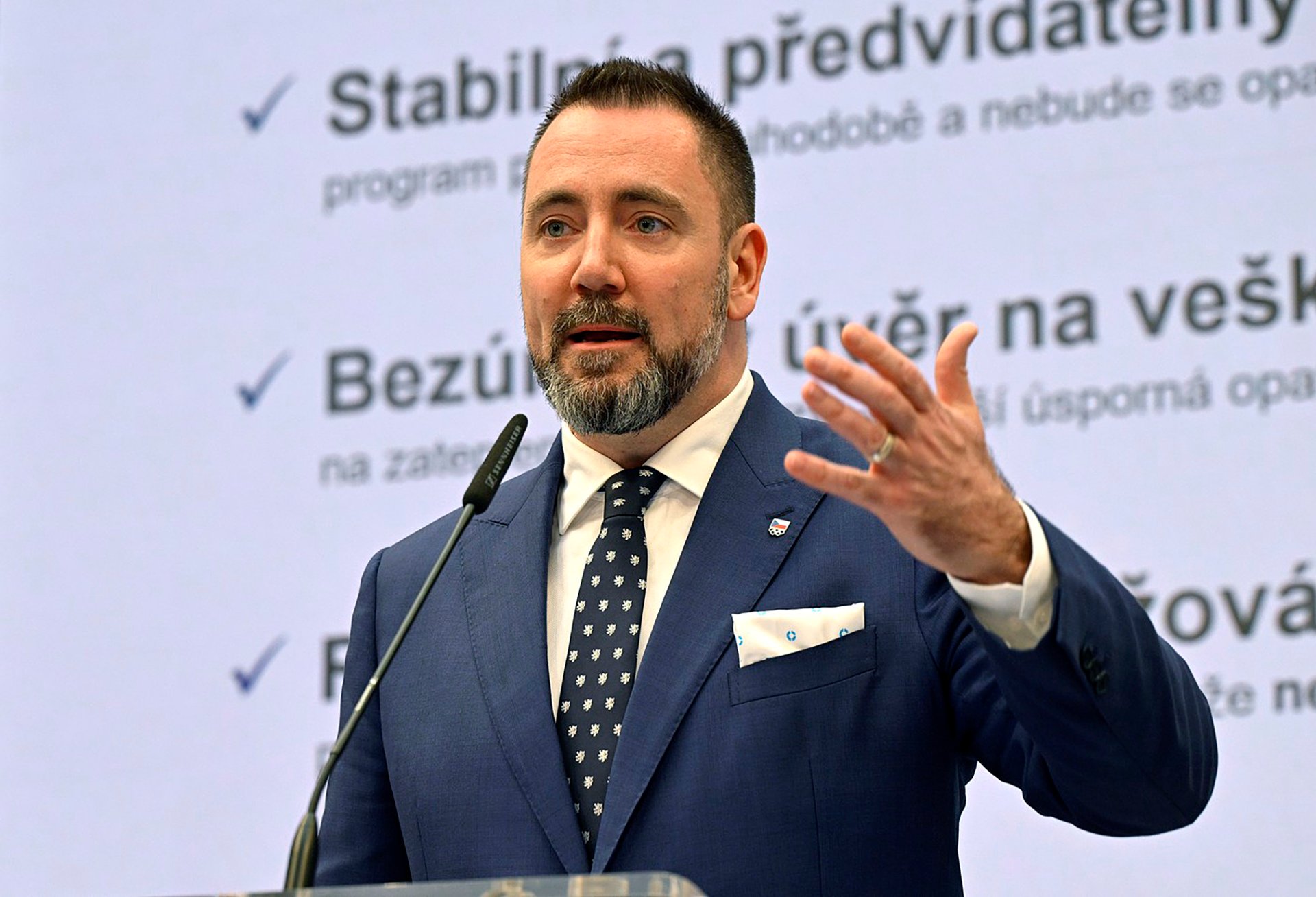 Dotace už nebudou. (Ministr Červený)