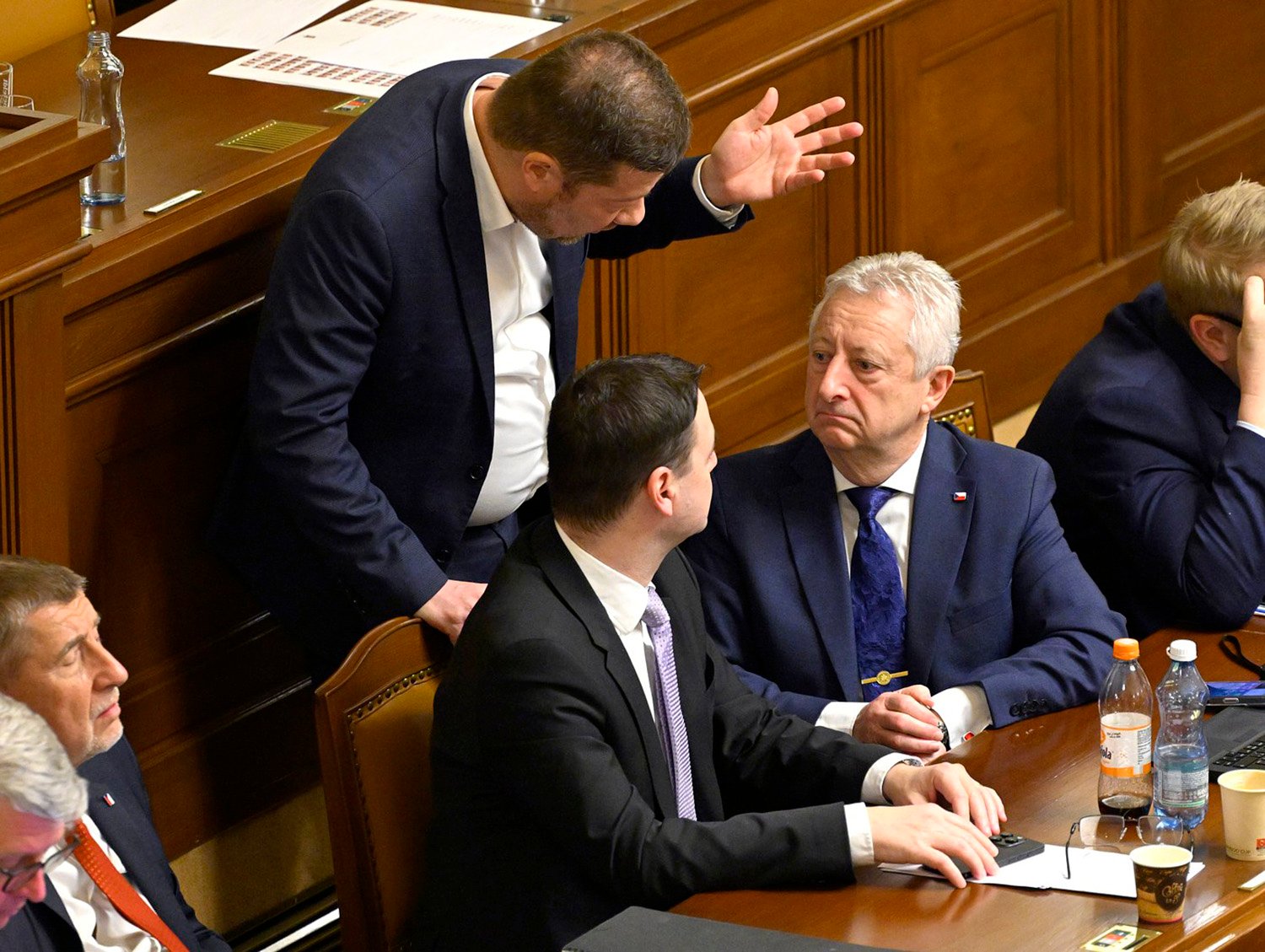 Tomio Okamura, předseda Poslanecké sněmovny, Petr Macinka, ministr zahraničních věcí, Jaromír Zůna, ministr obrany, politik