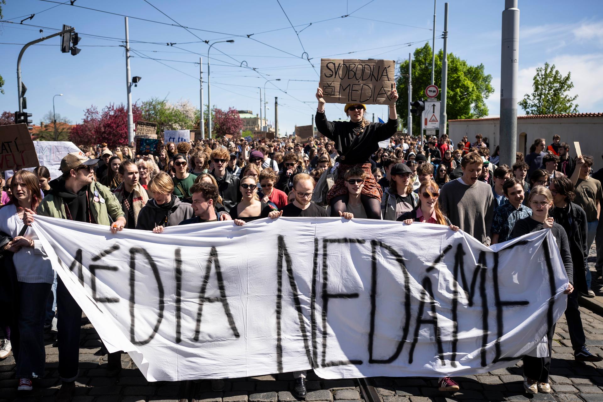 Média nedáme, Praha 22.4. 2026