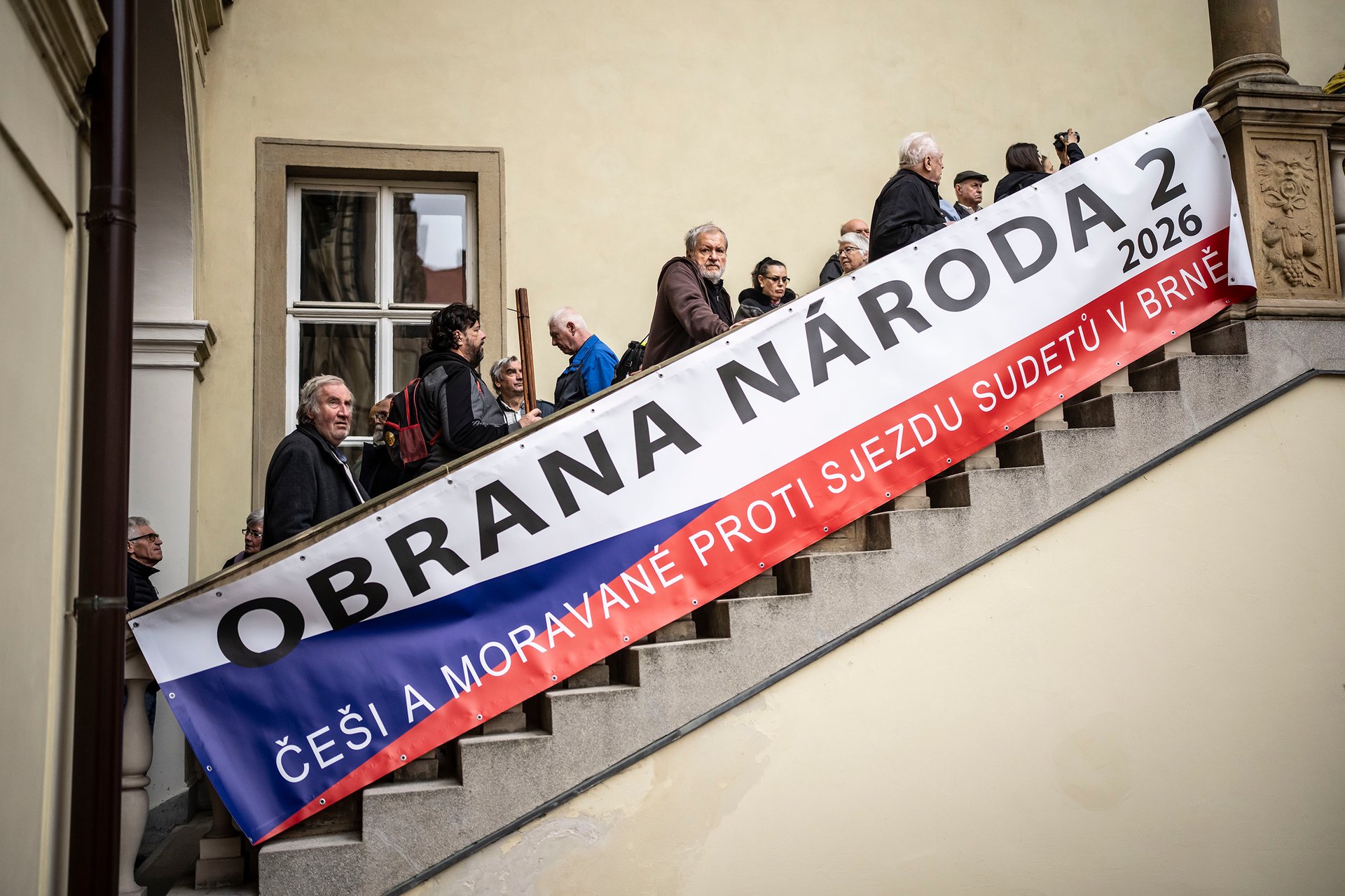 A co na to národ? (Vchod do brněnské radnice,
Autor: Milan Jaroš