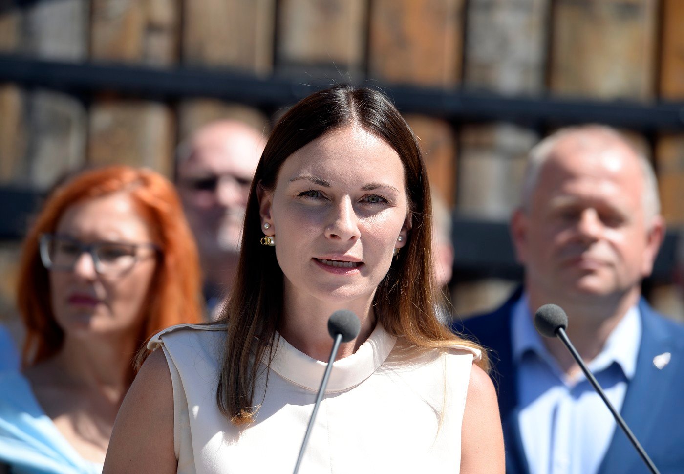 Ať si každý ve svém státě dělá, co chce. (Vachatová v Trikoloře, 2021)