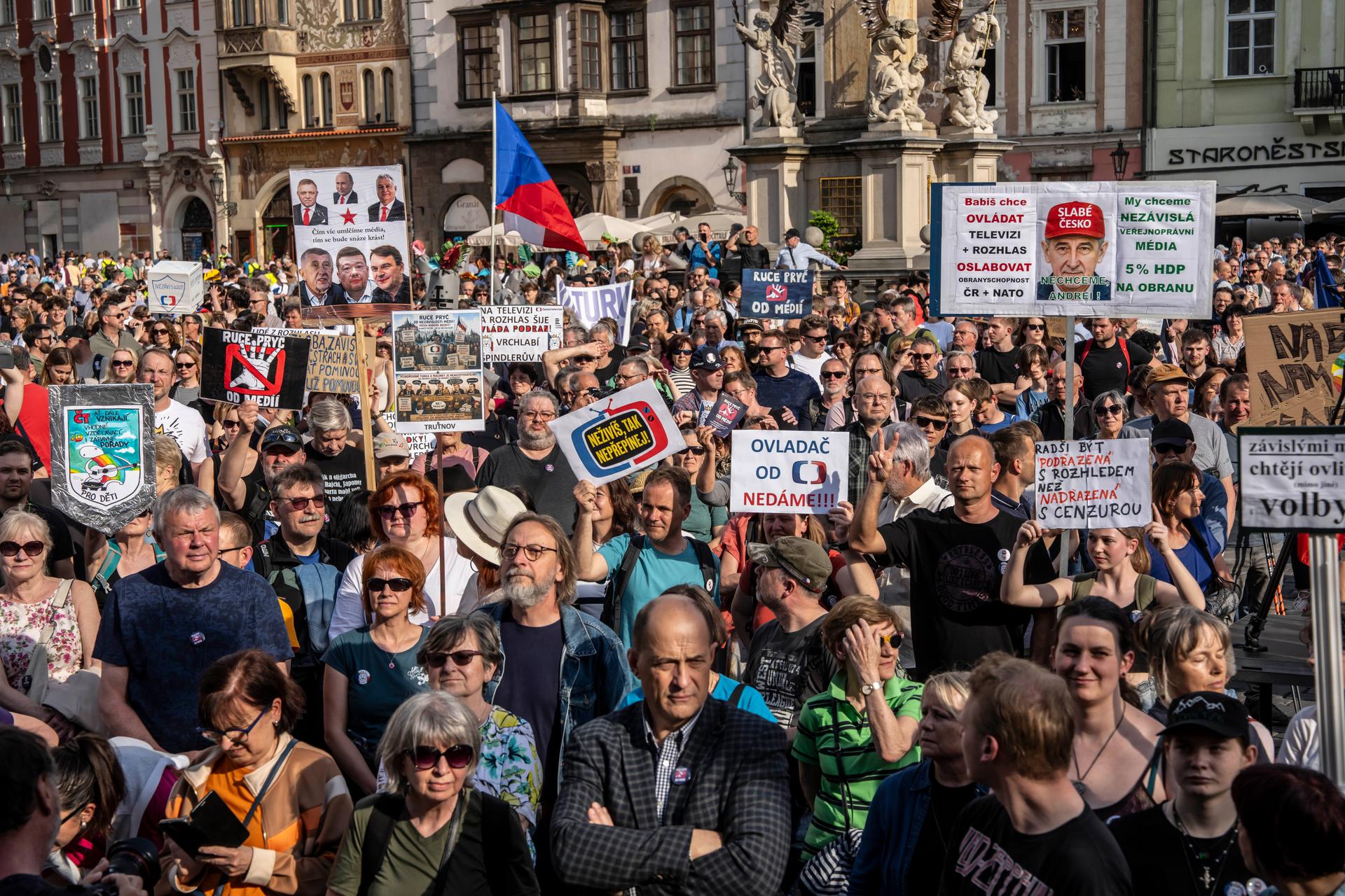 Shromáždění "Ruce pryč od médií“ 
Autor: Milan Jaroš