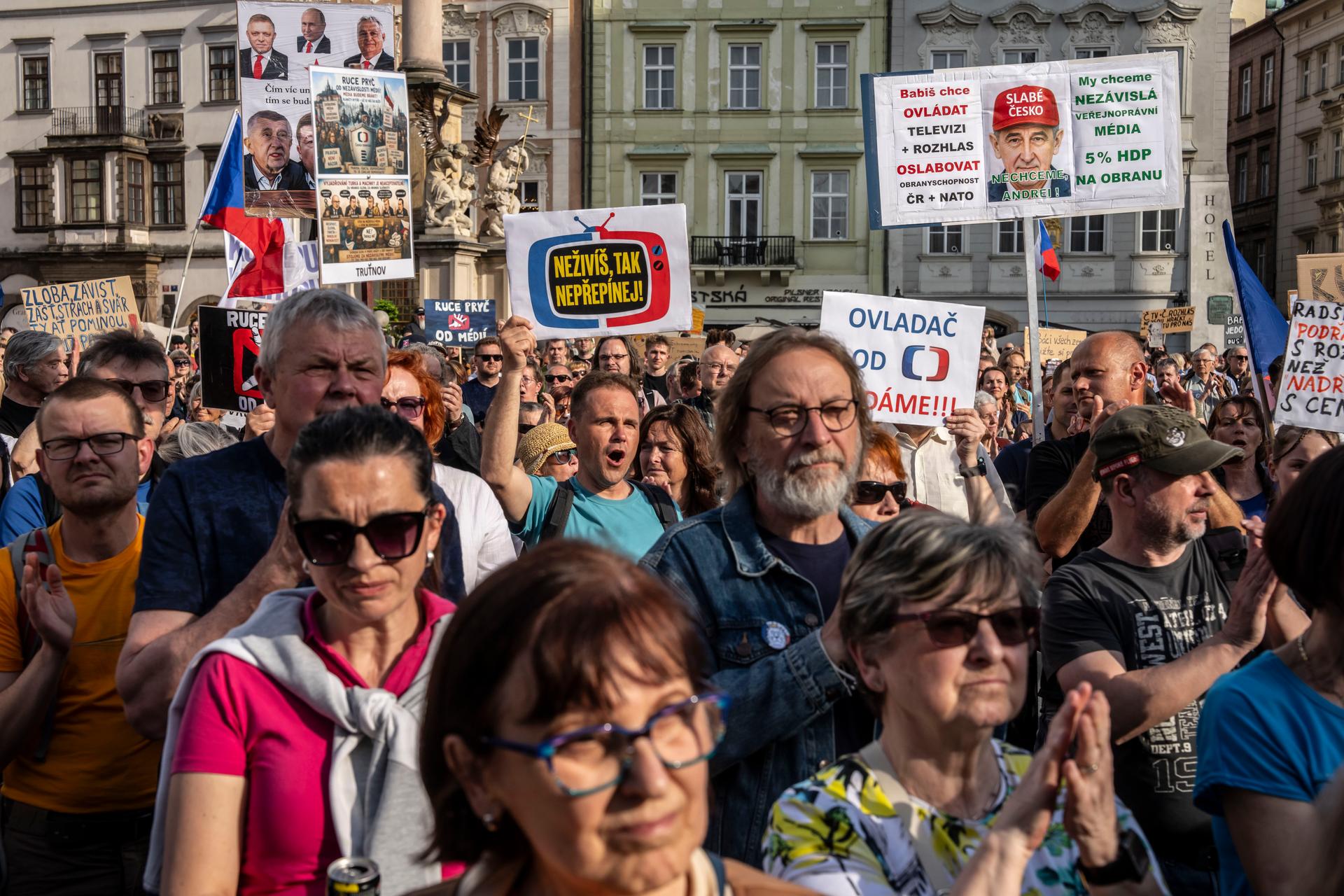 Shromáždění "Ruce pryč od médií“ 
Autor: Milan Jaroš