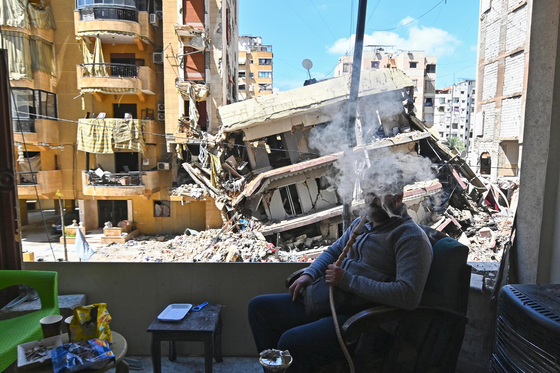 Izrael zaútočil na Bejrút a konflikt pokračuje.