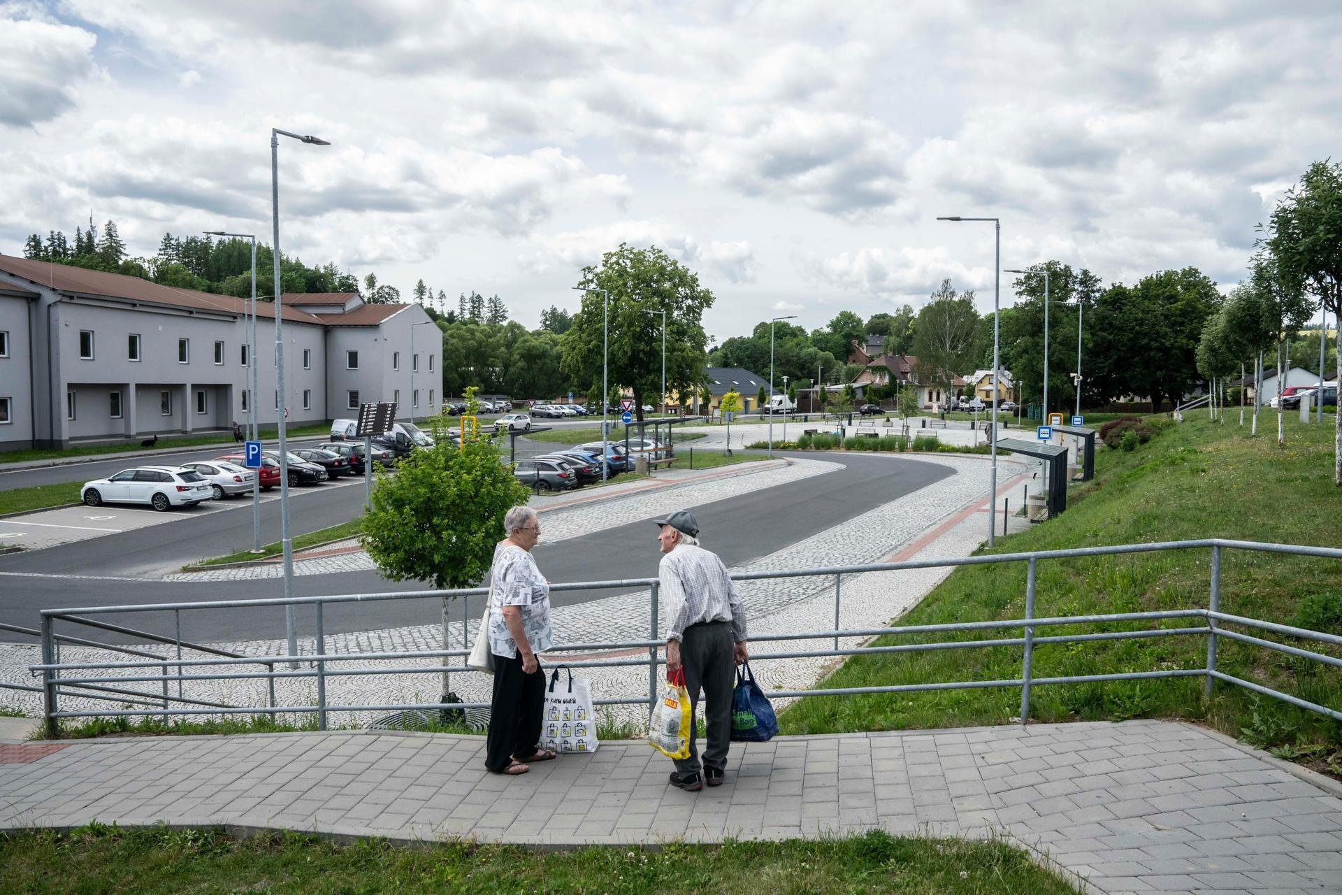 „Peníze do rozvoje nám pomůžou zastavit odliv lidí.“ (Centrum Břidličné)
Autor: Milan Jaroš