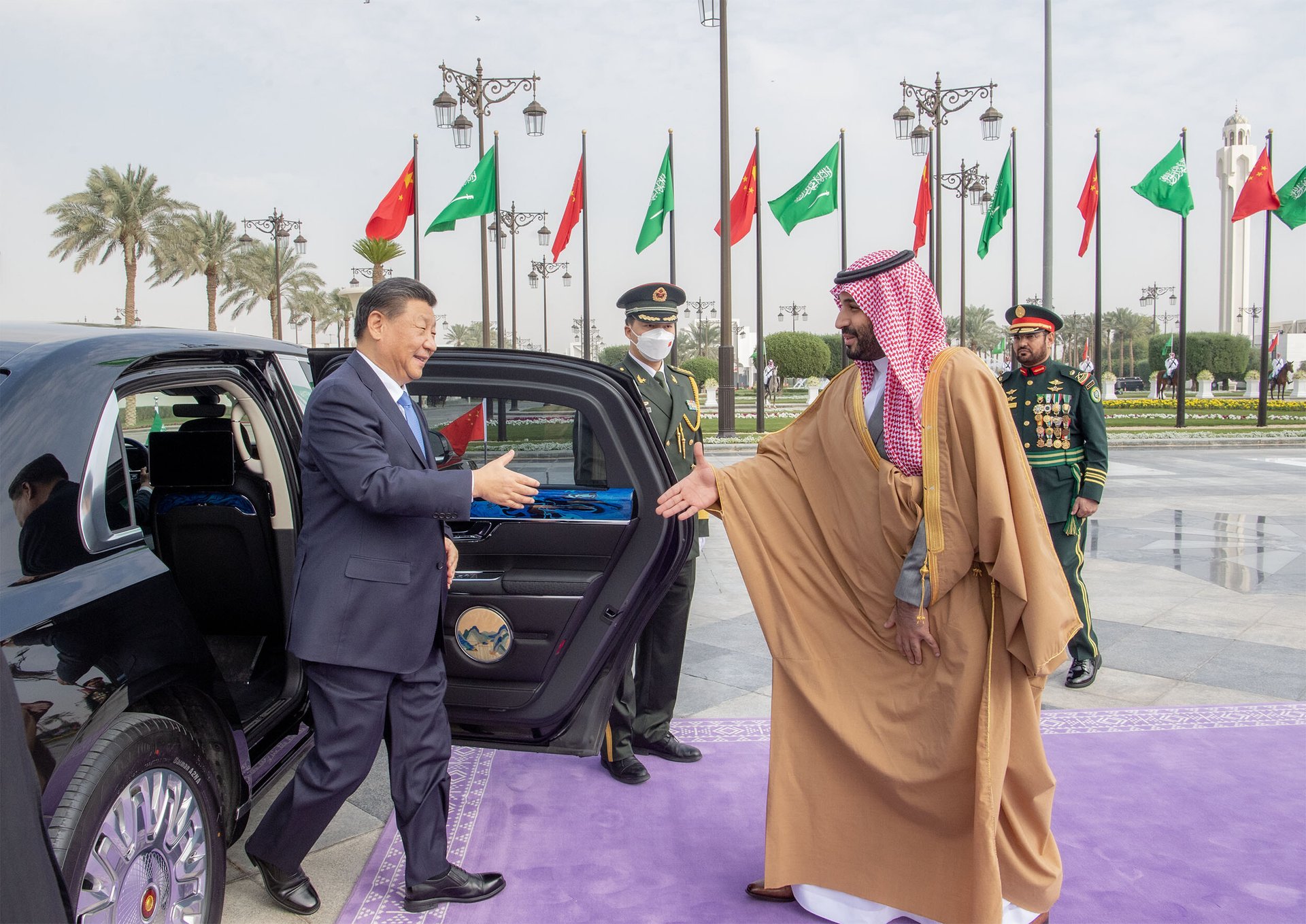 Čínský prezident v Saúdské Arábii na čínsko-arabském summitu v roce 2022.