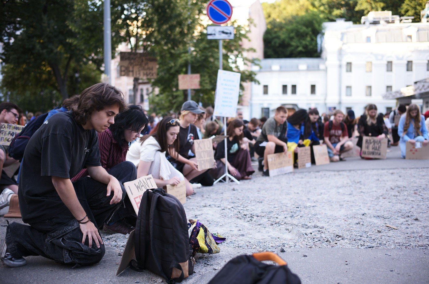 Uctít padlé a vyhrát nad politiky. (Protesty v Kyjevě)