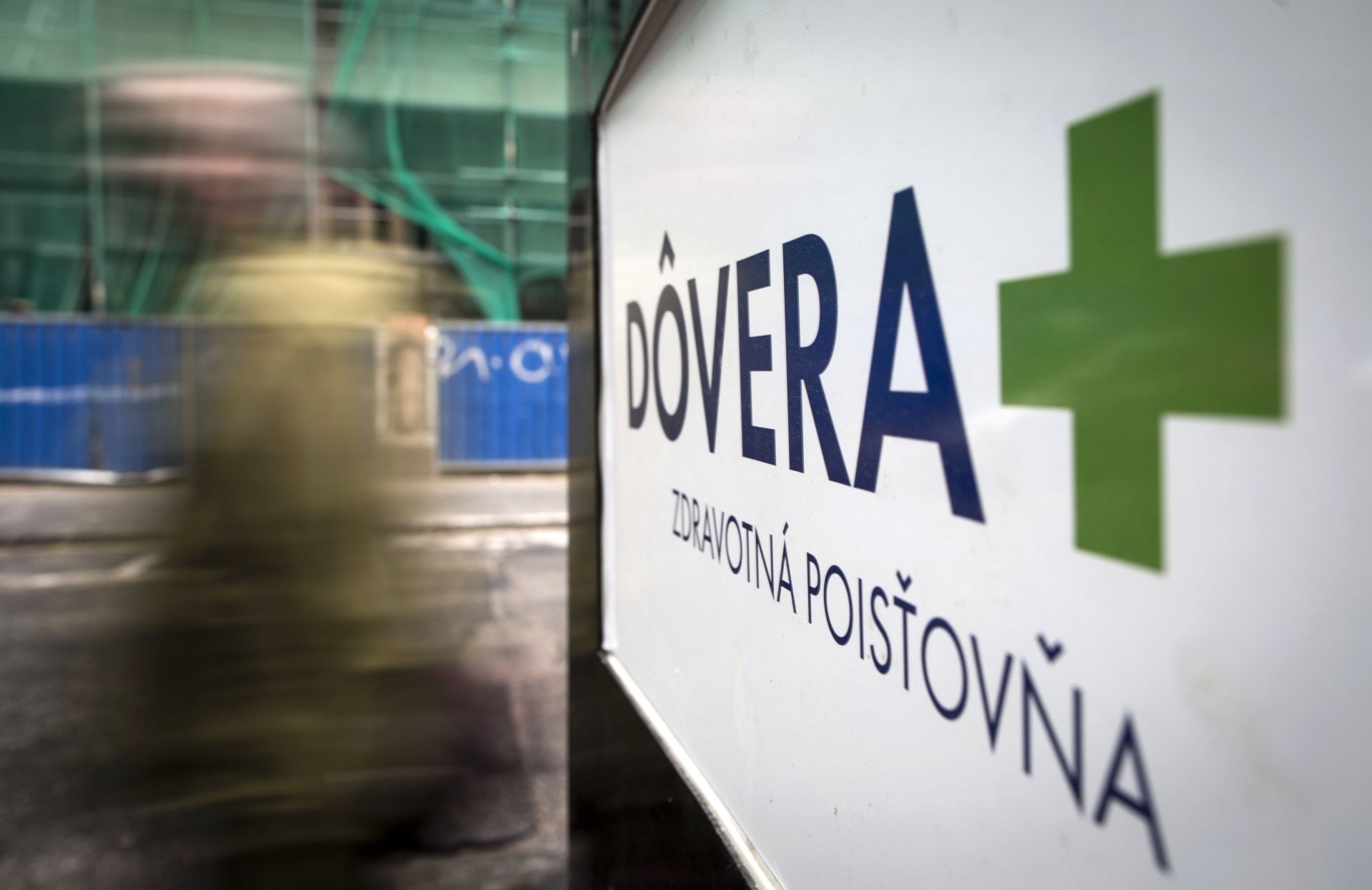 Být, či nebýt klientem pojišťovny, kterou ovládá problematická finanční skupina Penta?