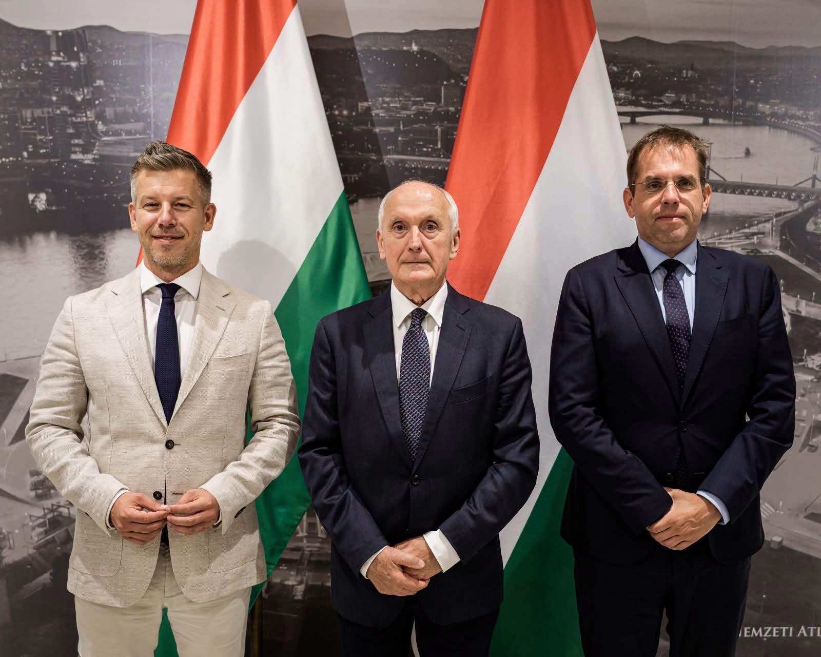 Magyarova revoluce nad Dunajem. Výměna maďarského prezidenta, prošetřování dotací i konec Orbána?
