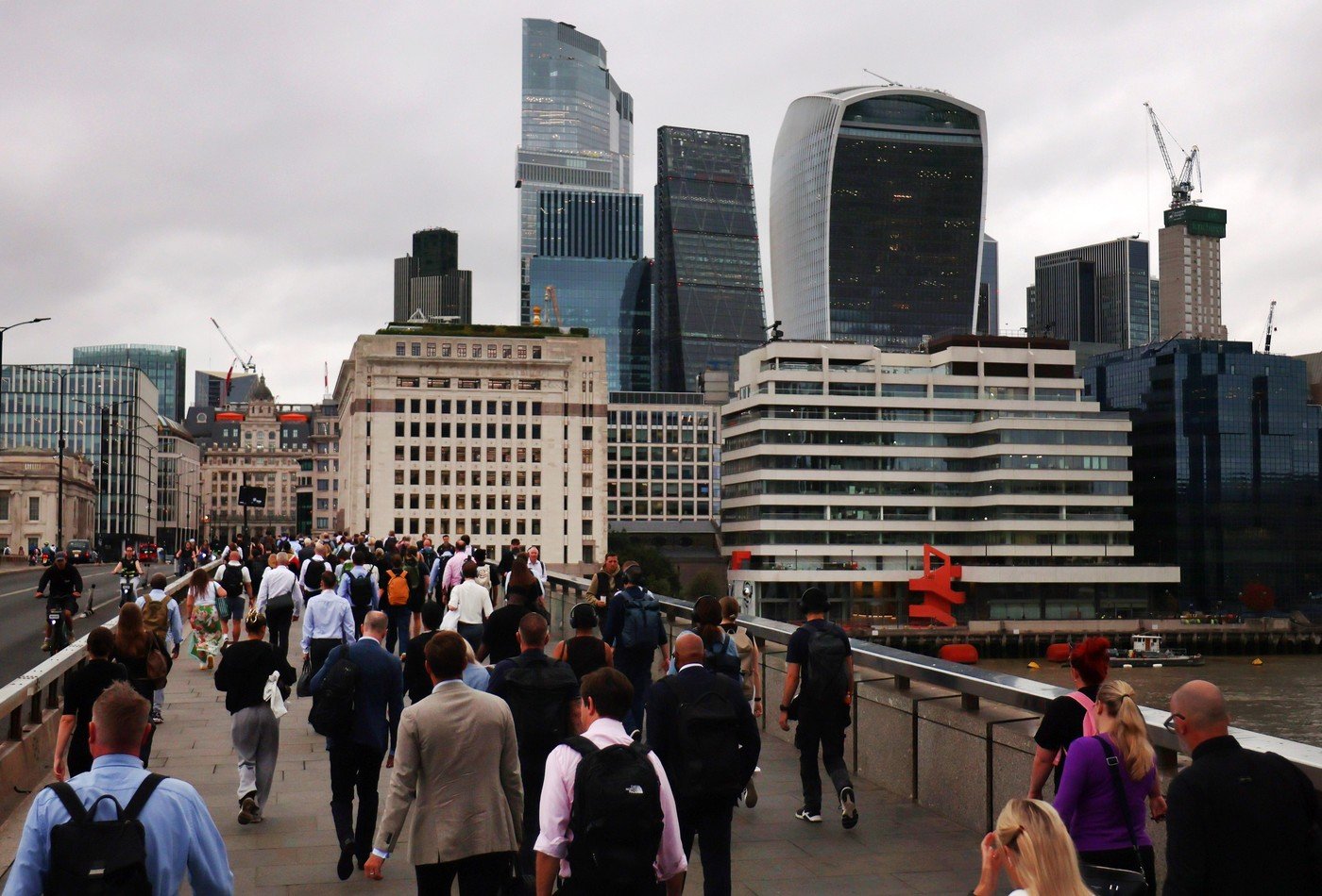 UK job vacancies fall to a five-year low