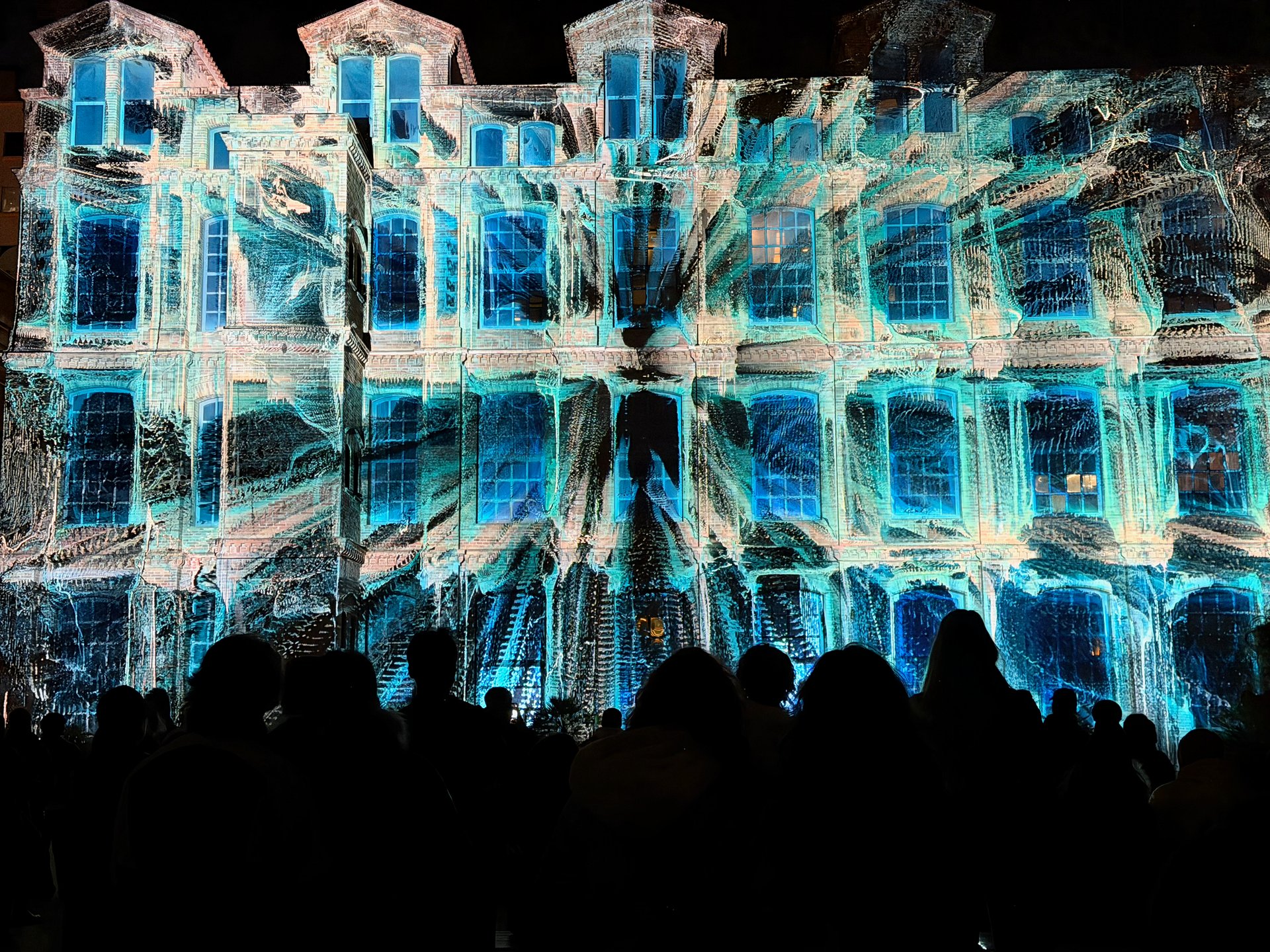 Videomapping The Rhytm of the Ocean od Desilence; Foto: Christian Bertrand / Prototyp