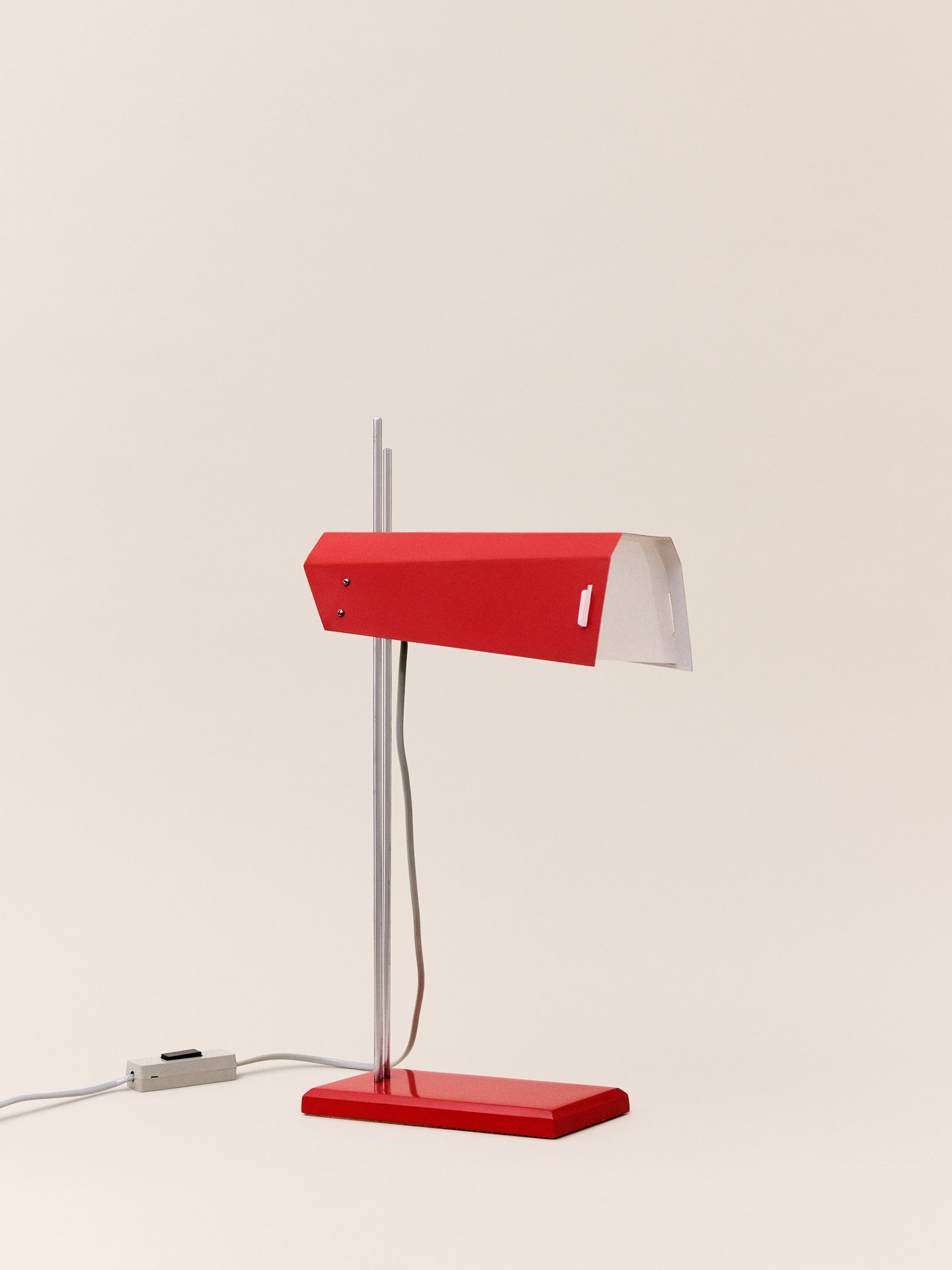 Josef Hůrka, stolní lampa TYP L192 (1974)