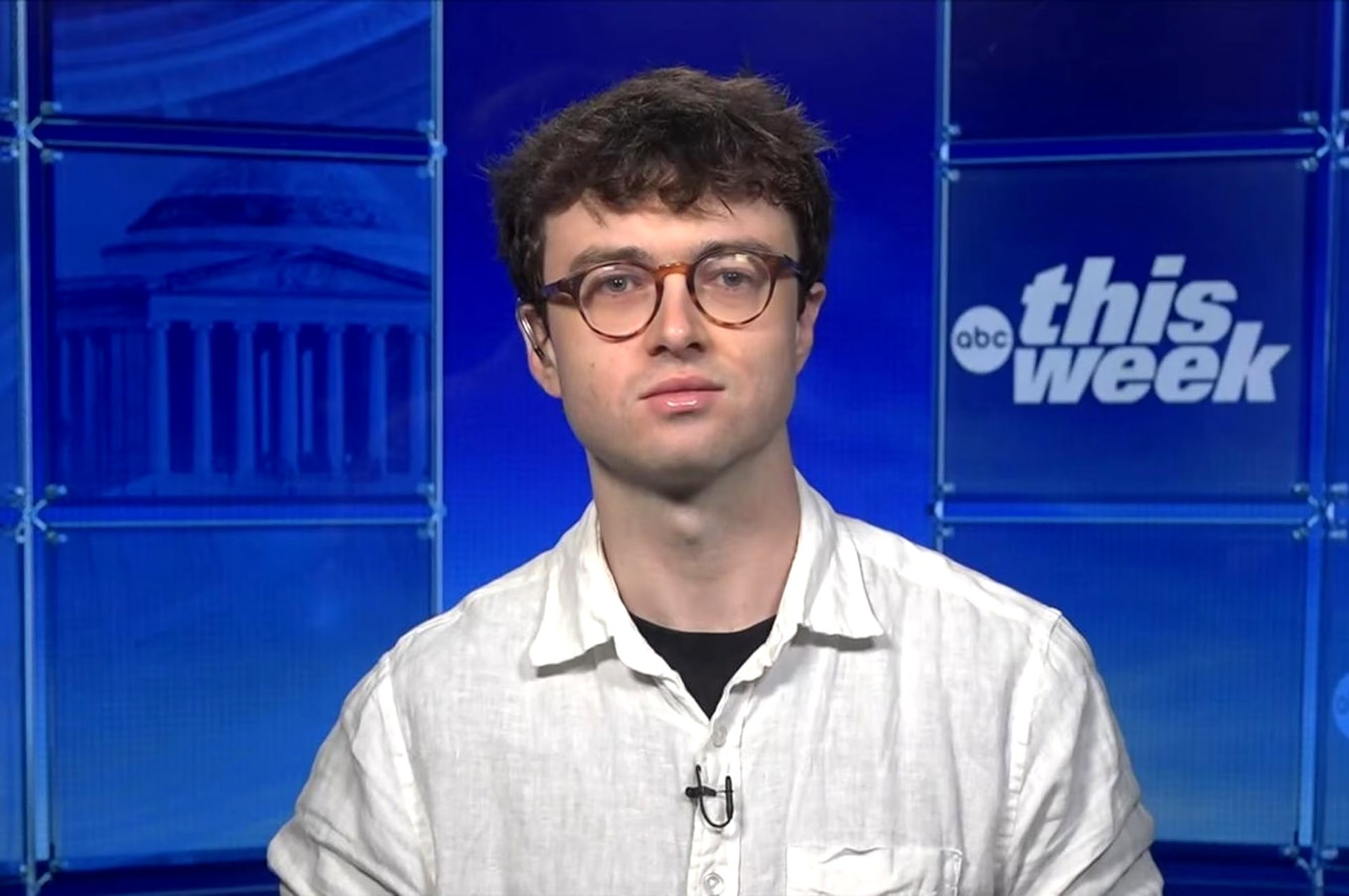 Žádná jiná lidská činnost nepředstavuje takovou míru nebezpečí. (Jacob Coxon)
Autor: ABC news