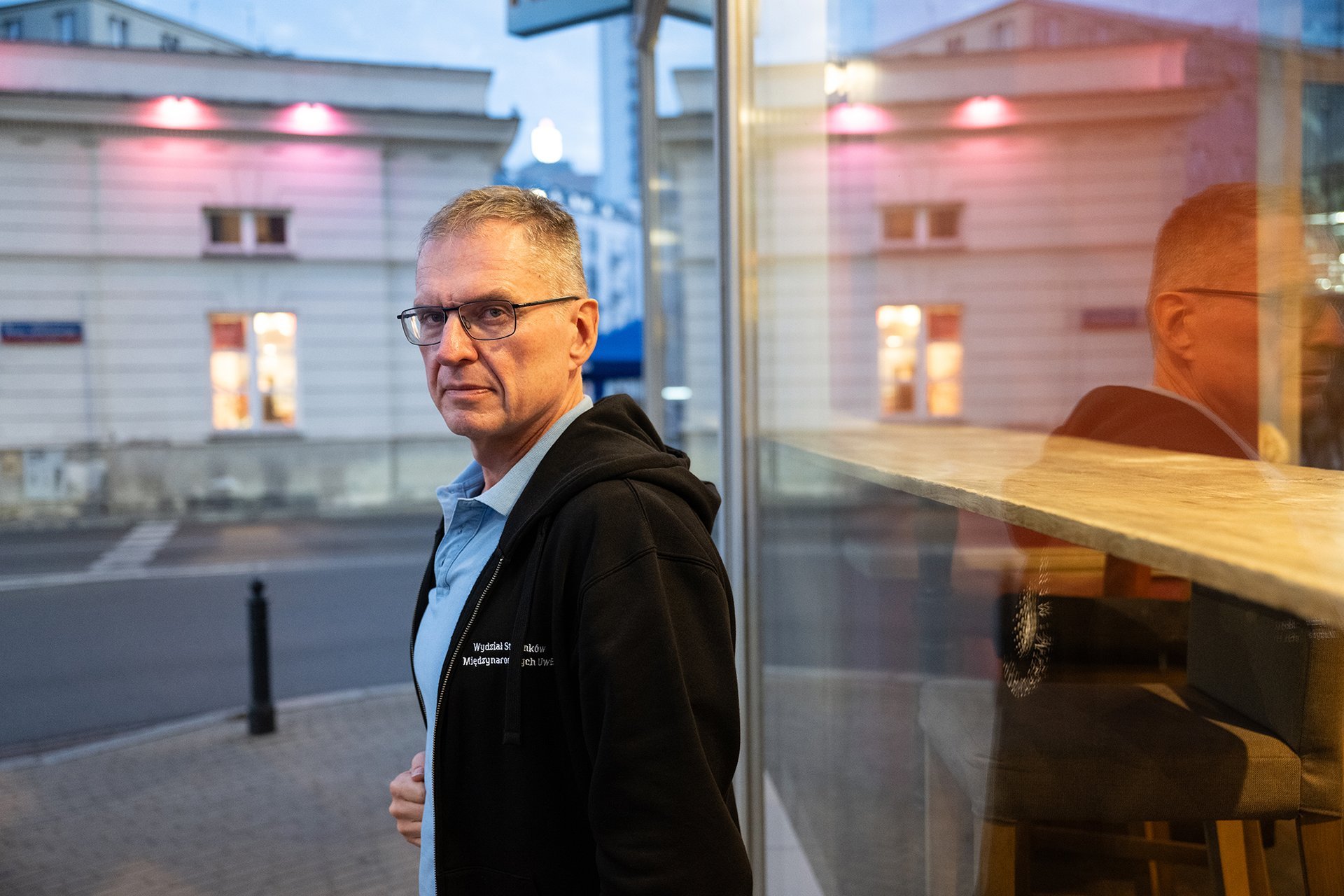 "Kéž by mi už pozvánka na žádnou besedu nepřišla. Ale nemůžu nikoho odmítnout." 