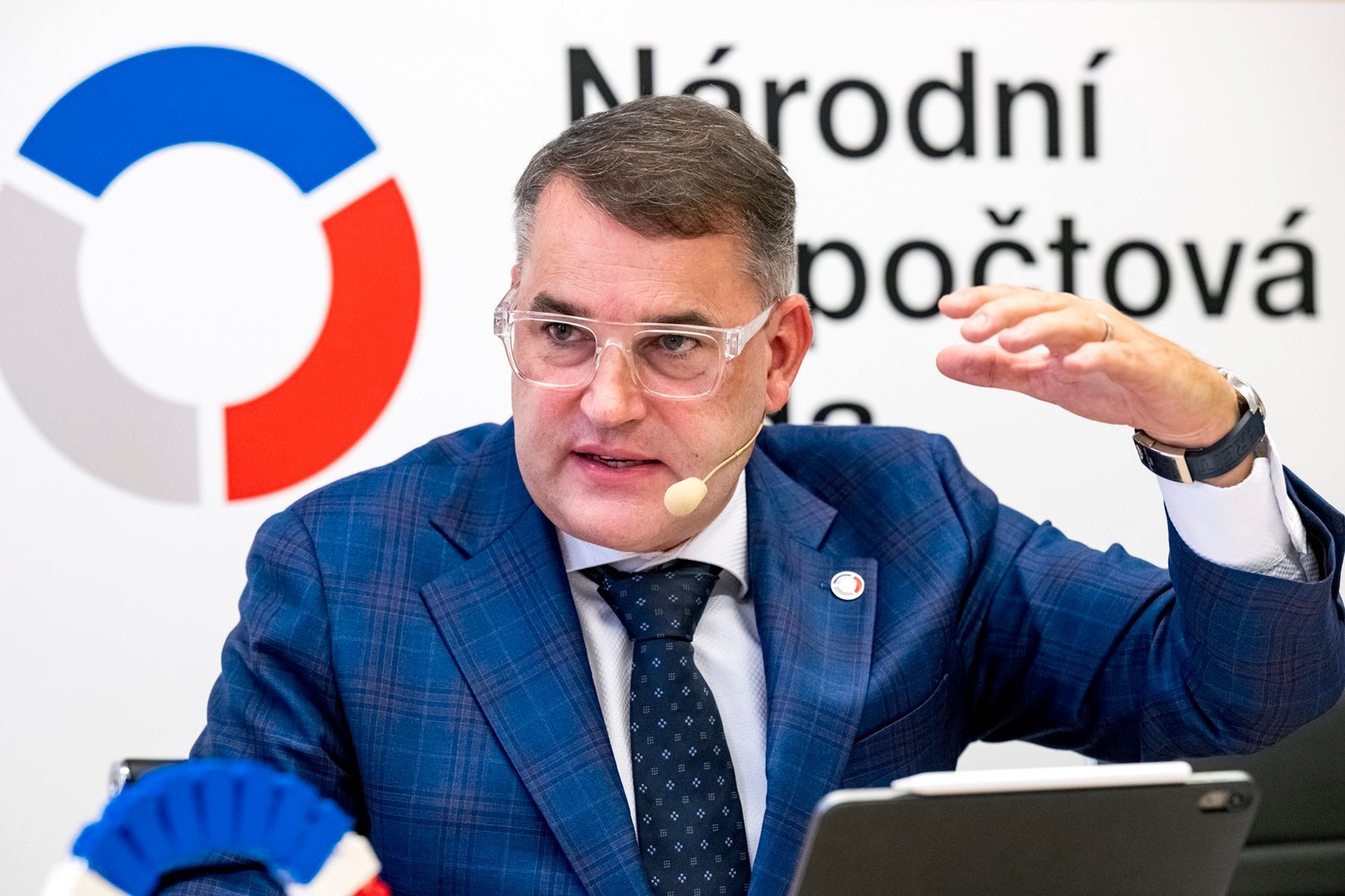 „Rok 2025 byl na nějakou dobu posledním rokem, kdy existovala nějaká snaha o konsolidaci veřejných rozpočtů.“ (Mojmír Hampl)