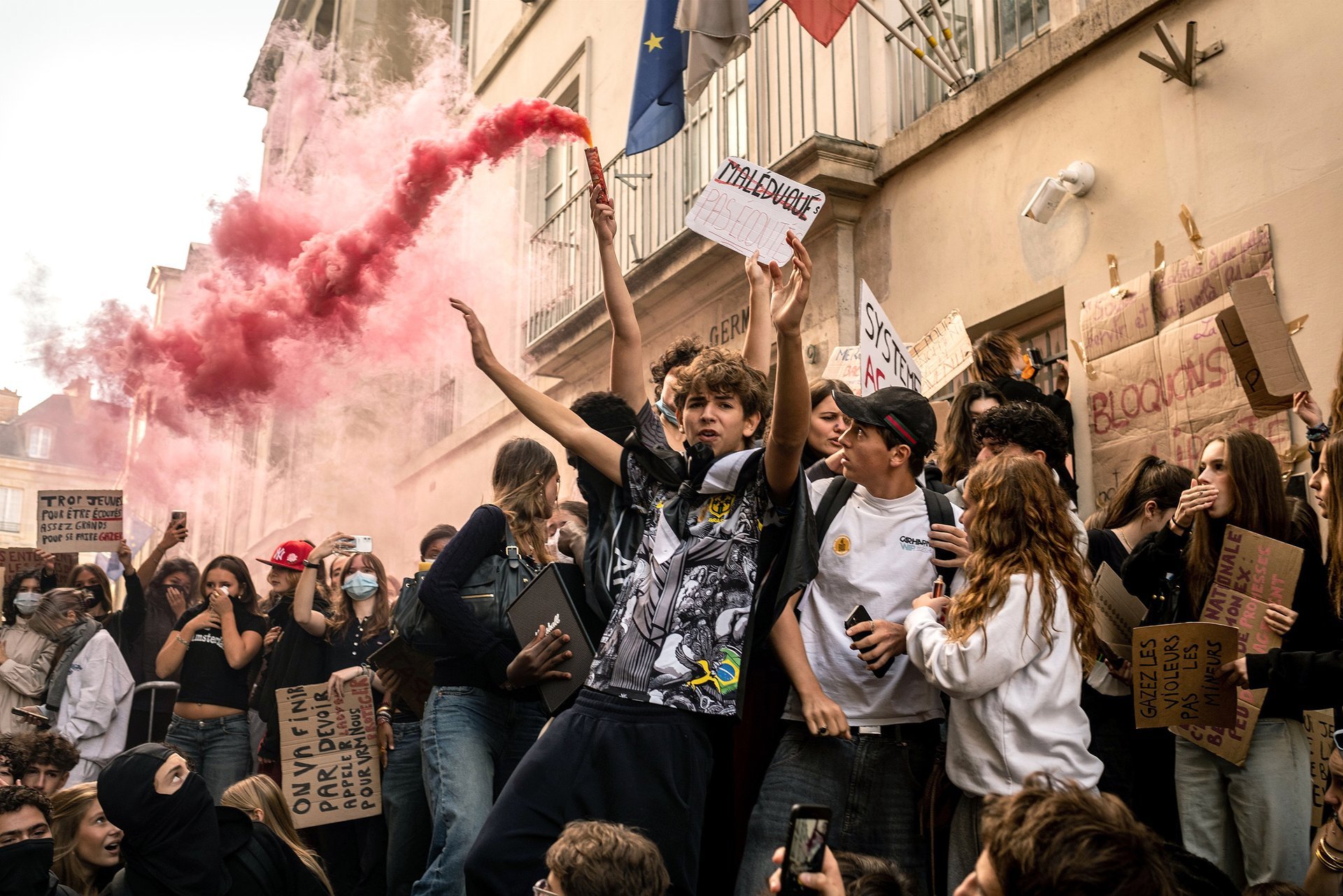 FRANCE-PROTEST/ Paris High School Blockadeâ€”Act III