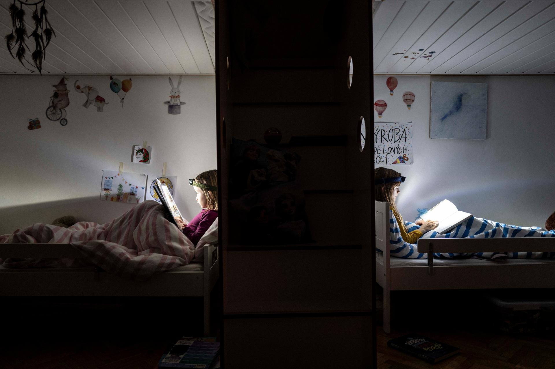 Nechat děti, aby se podílely na výběru knih, se v době, kdy existuje celá řada lákavých podnětů, stalo nutností.